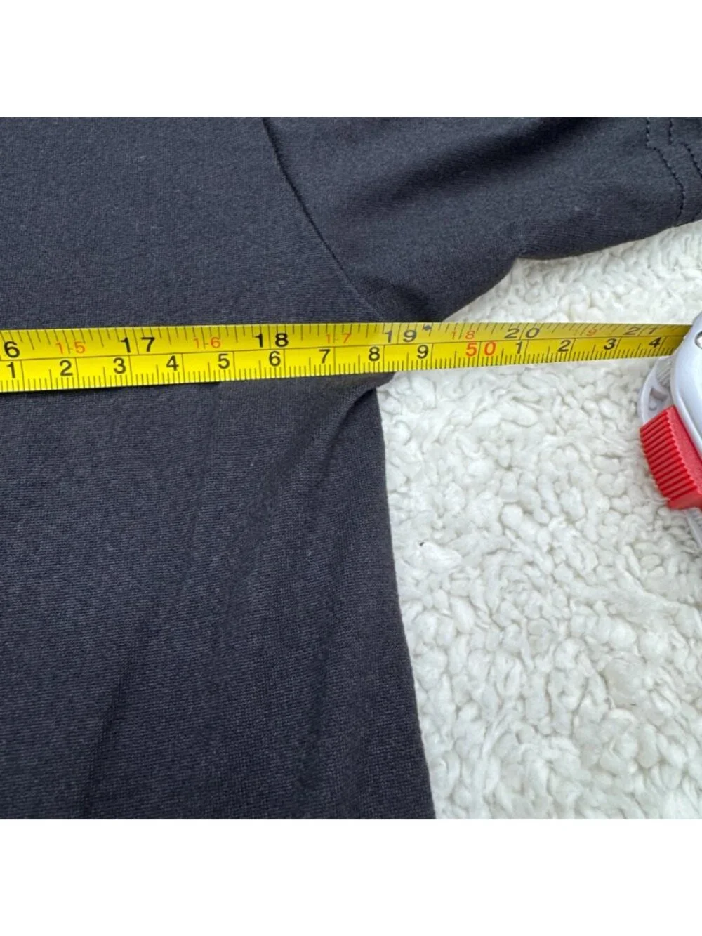 Hello Kitty by Sanrio Graphic Women's Black SS T-Shirt, Size S - Picture 6 of 6